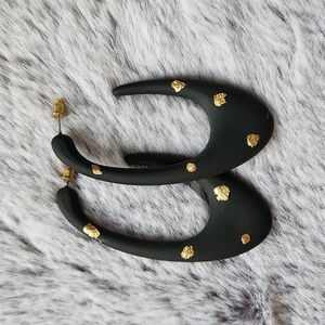 ⭐️Statement navy and gold earrings